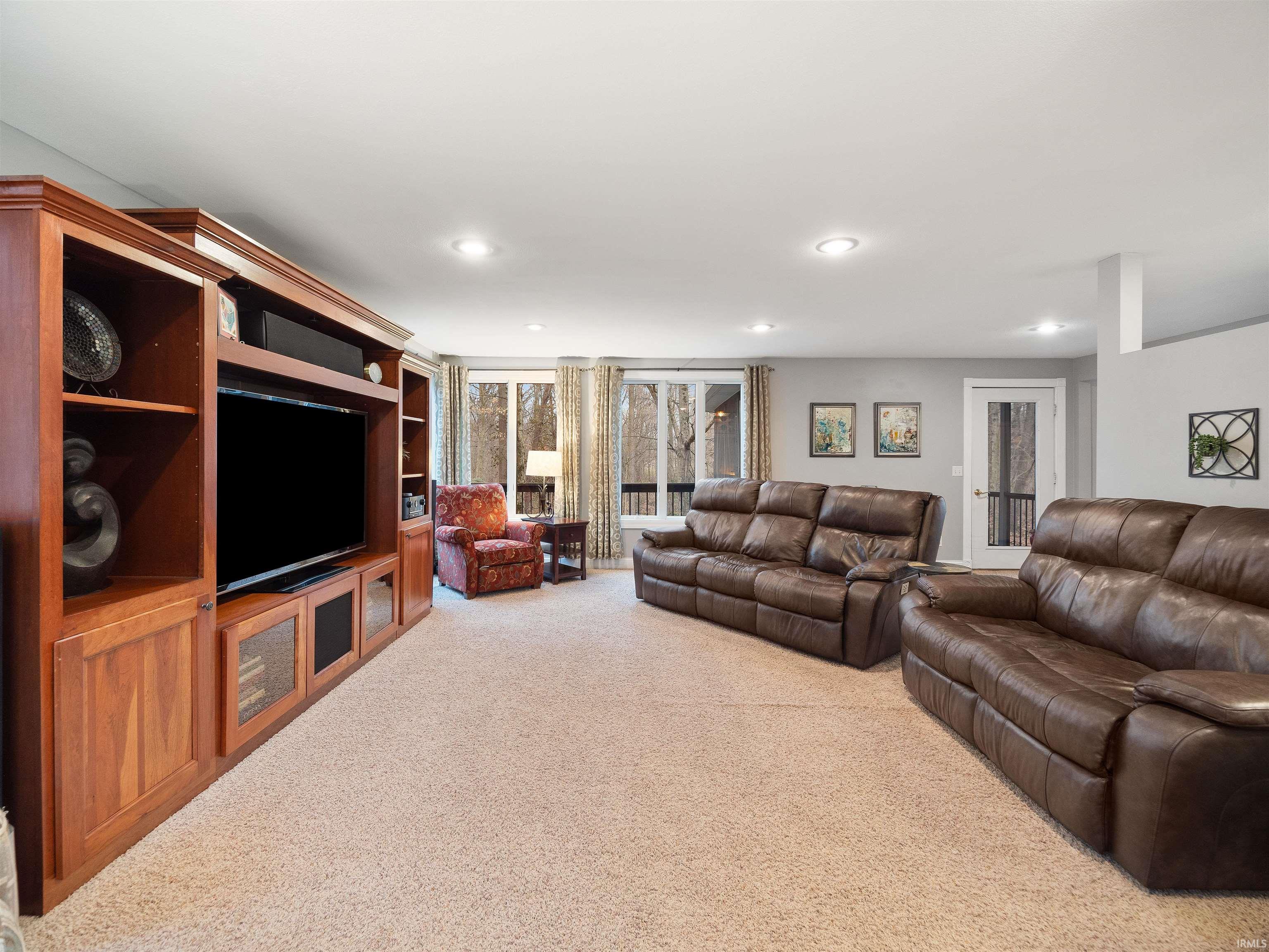 9409 Saratoga Road Fort Wayne, IN 46804 - Photo 3 of 36 Gallery Image 3