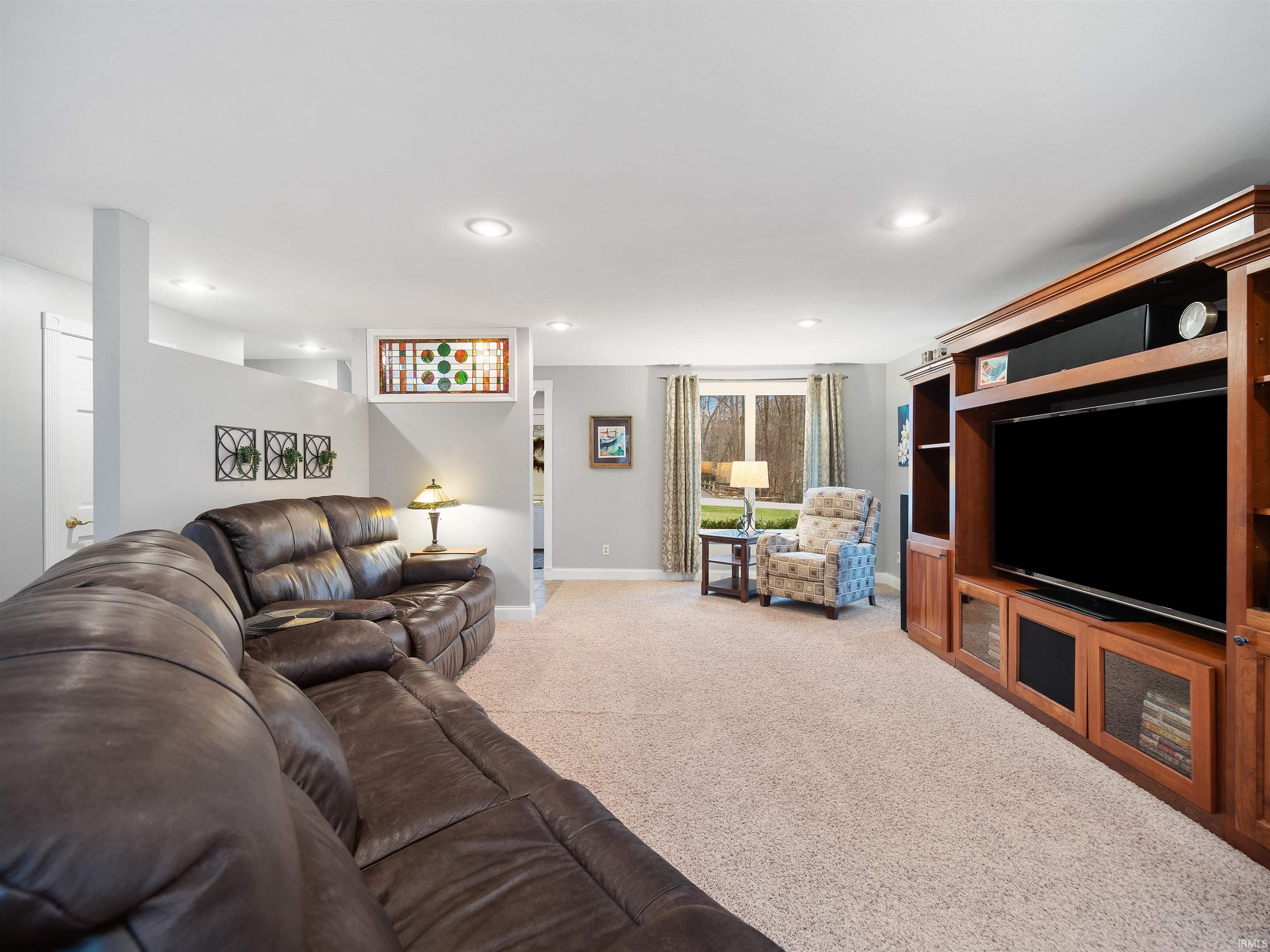 9409 Saratoga Road Fort Wayne, IN 46804 - Photo 6 of 36 Gallery Image 6