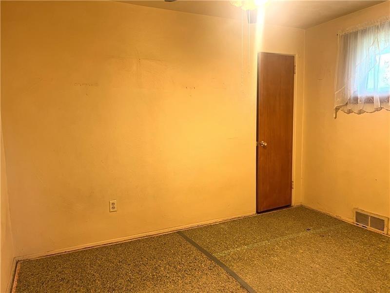 297 Ewings Mill Road Coraopolis, PA 15108 - Photo 8 of 18 Gallery Image 8