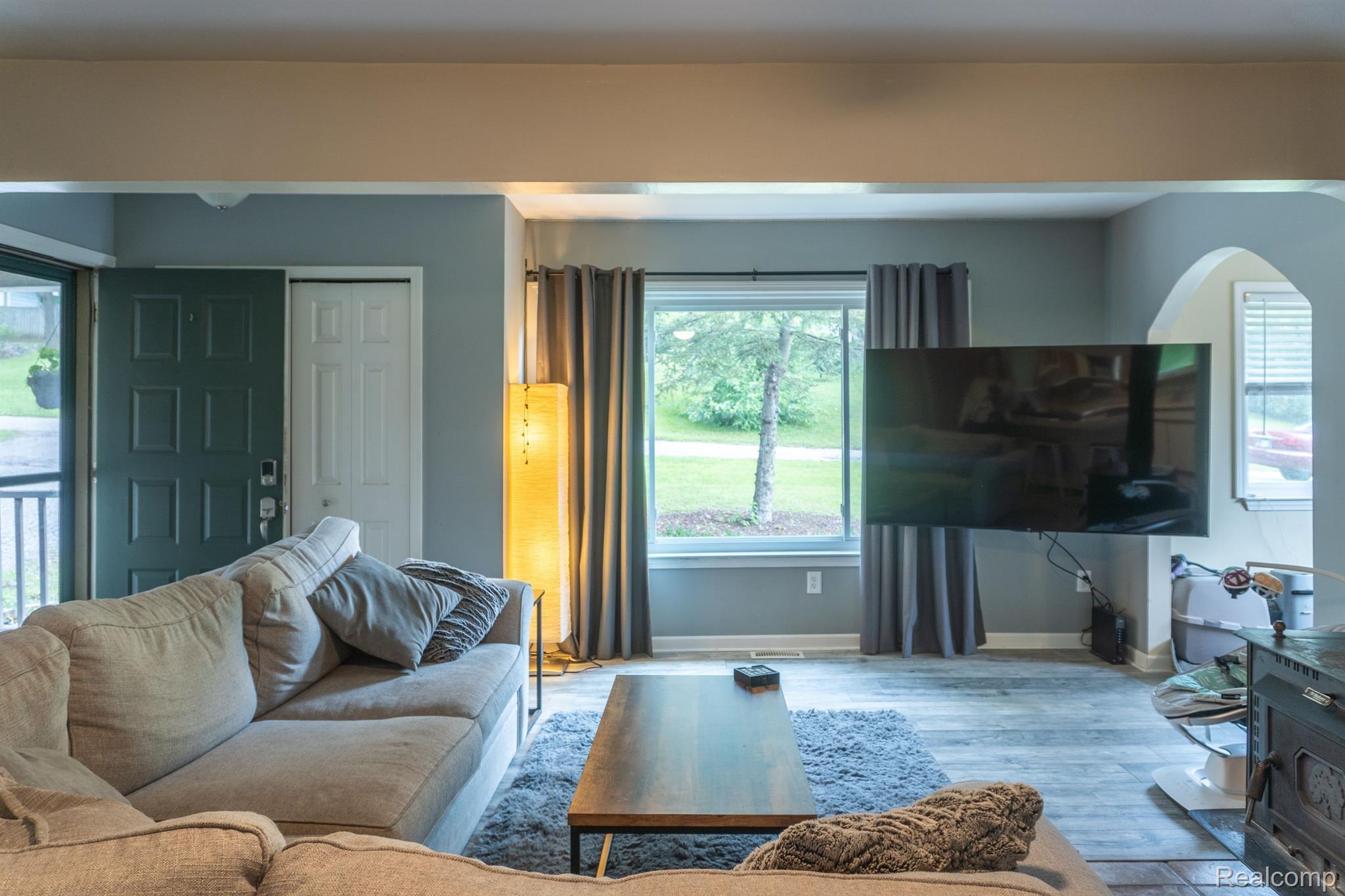 4080 England Beach Road White Lake, MI 48383 - Photo 9 of 59 Gallery Image 9
