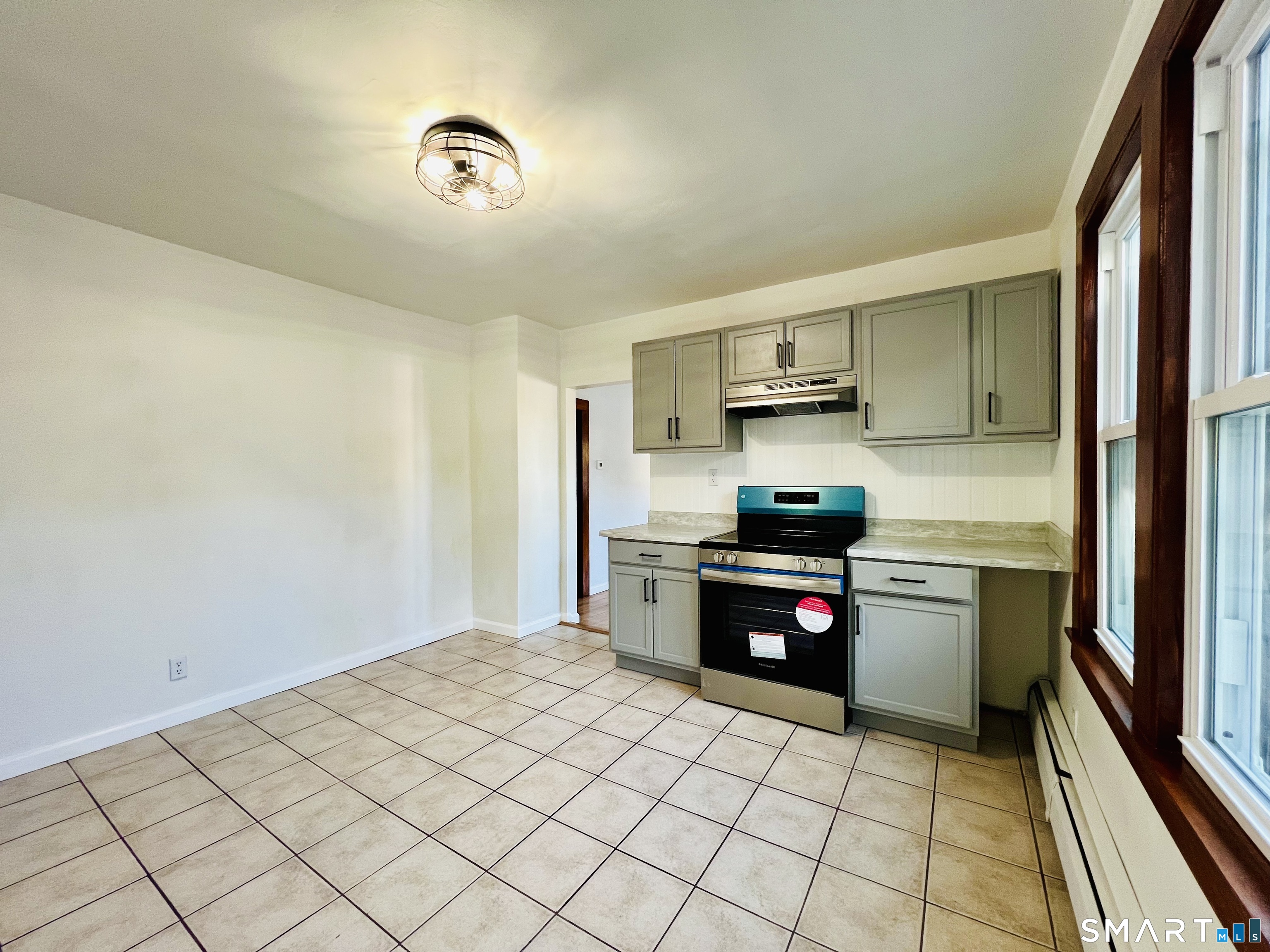 83 Pine Street Torrington, CT 06790 - Photo 27 of 40