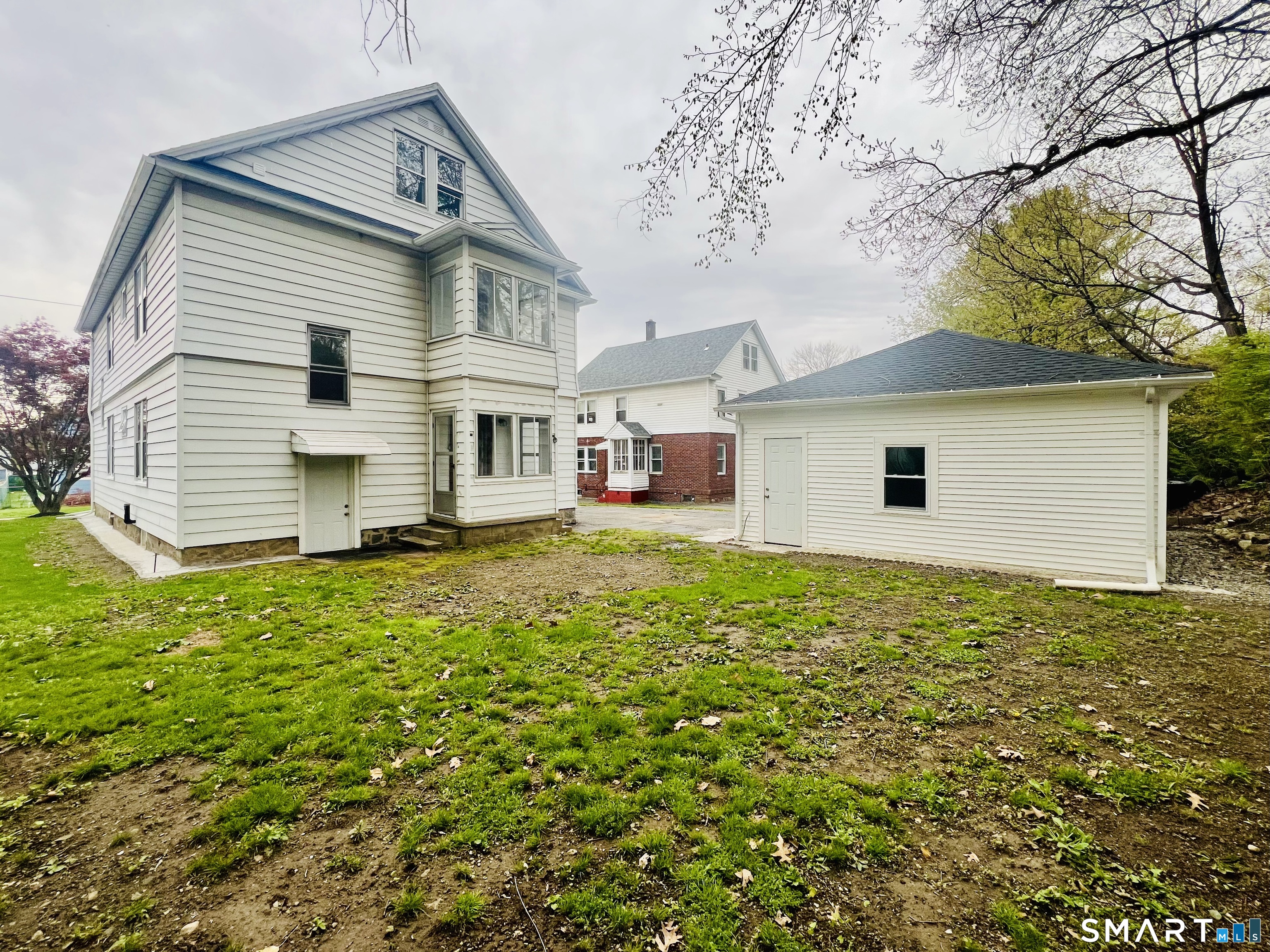 83 Pine Street Torrington, CT 06790 - Photo 6 of 40