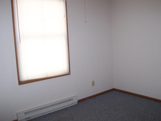 7825 Ruffner Road Northeast Baltimore, OH 43105 - Photo 6 of 11 Gallery Image 6