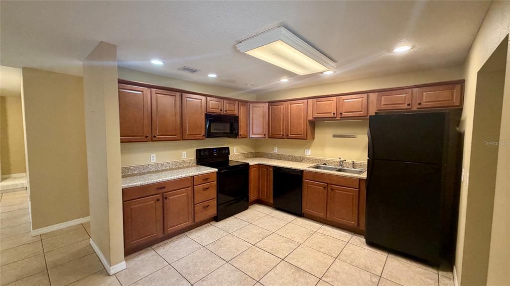 37 Hollow Branch Road Apopka, FL 32703 - Photo 10 of 28