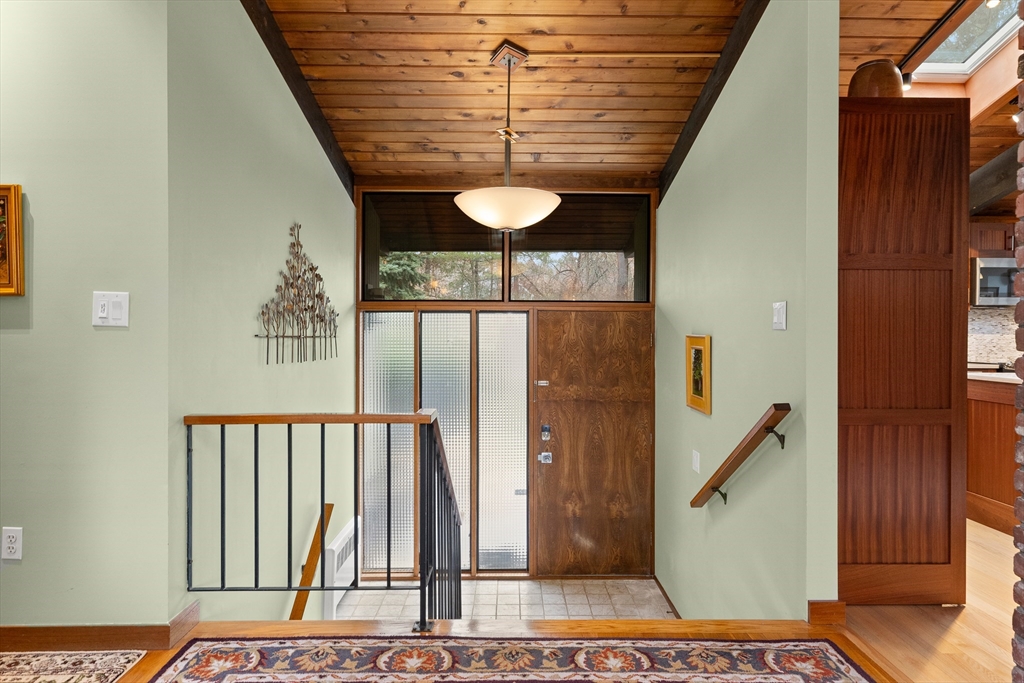 76 Hillside Road North Andover, MA 01845 - Photo 13 of 42 a view of entryway