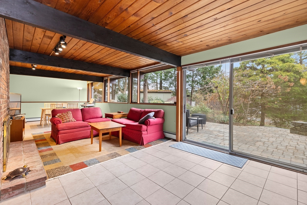 76 Hillside Road North Andover, MA 01845 - Photo 32 of 42 a living room with furniture