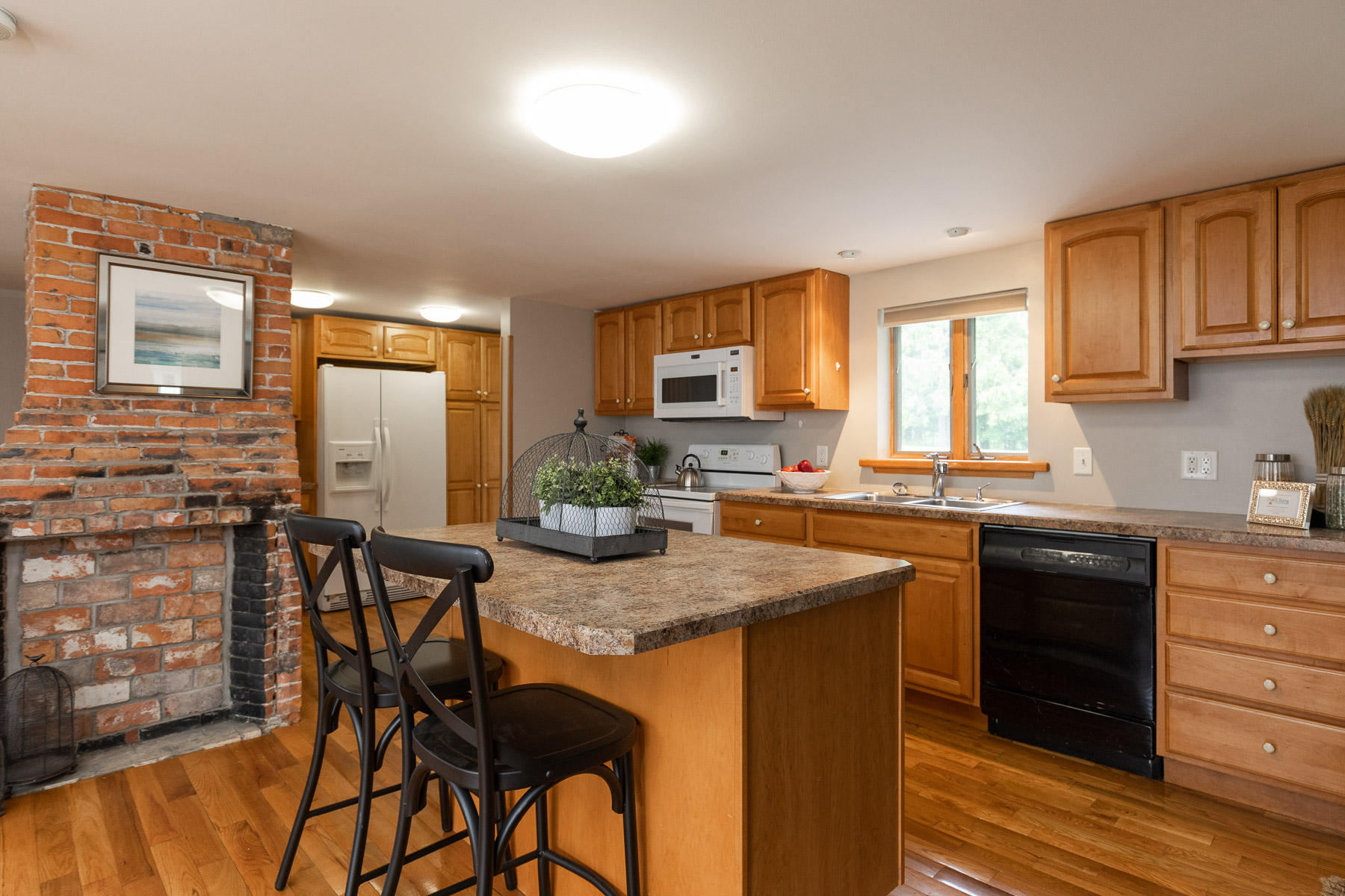 83 Rogers Road Kittery, ME 03904 - Photo 19 of 32 seacoast_rephotos-15