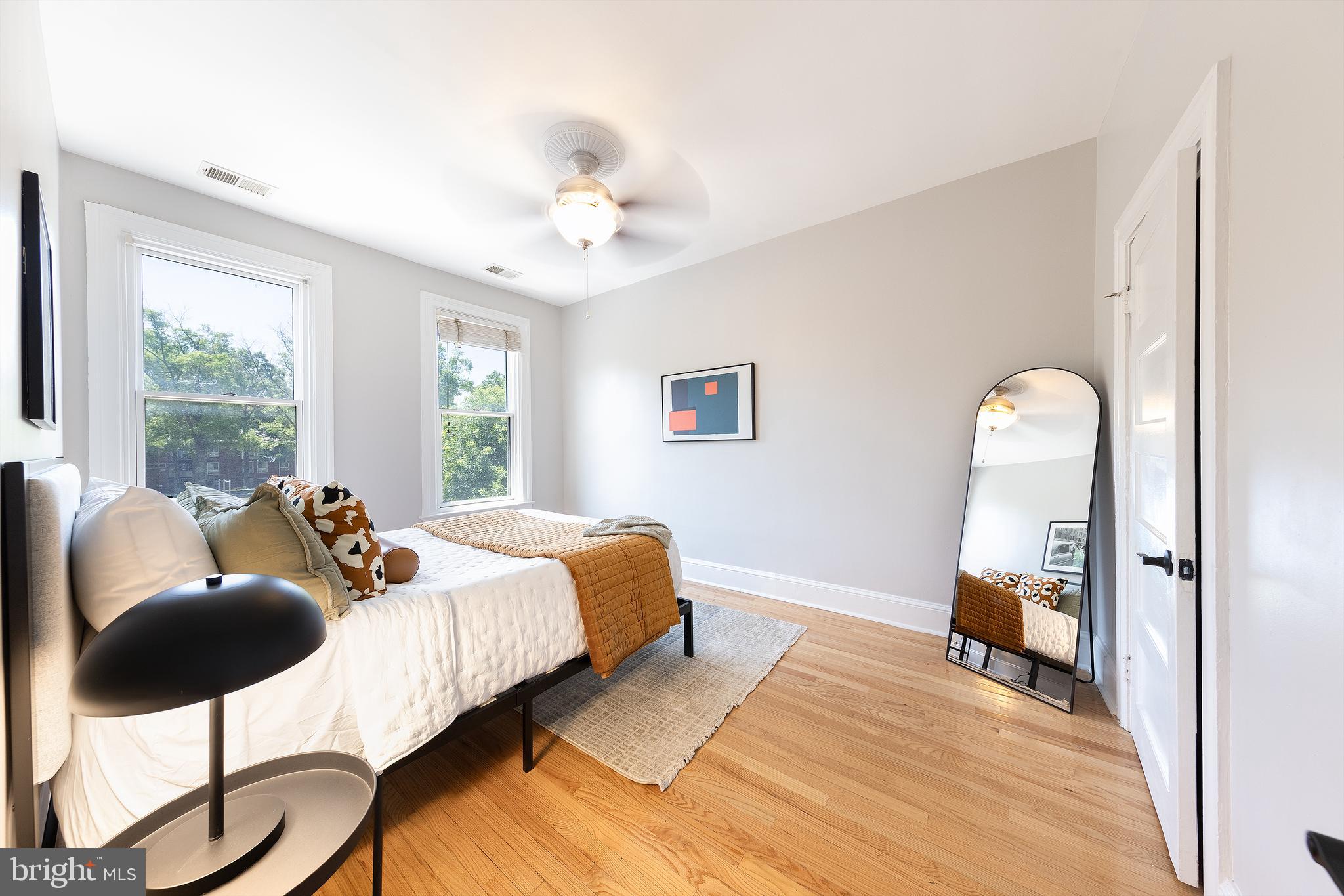 117 R Street Northwest Washington, DC 20001 - Photo 19 of 30