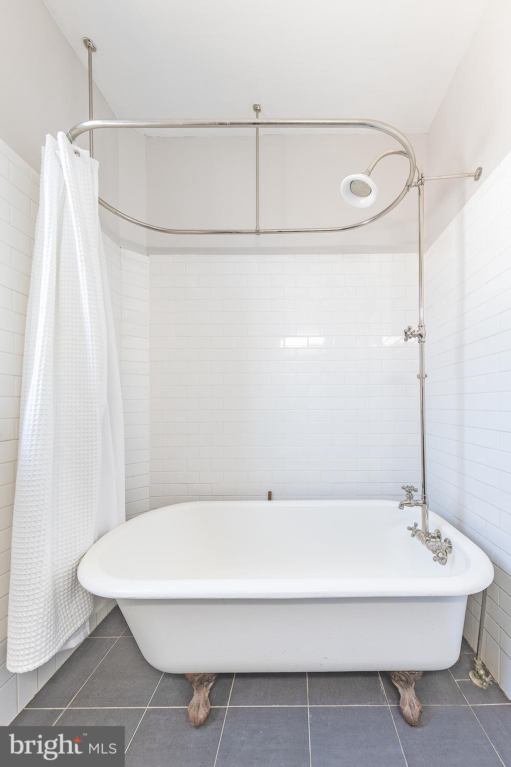 117 R Street Northwest Washington, DC 20001 - Photo 24 of 30