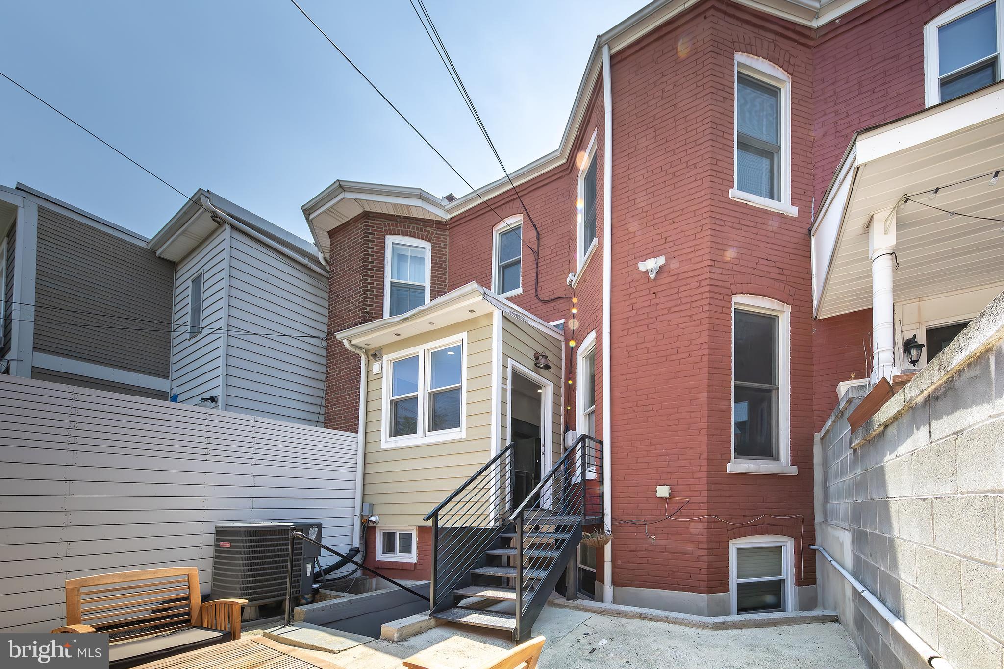 117 R Street Northwest Washington, DC 20001 - Photo 29 of 30