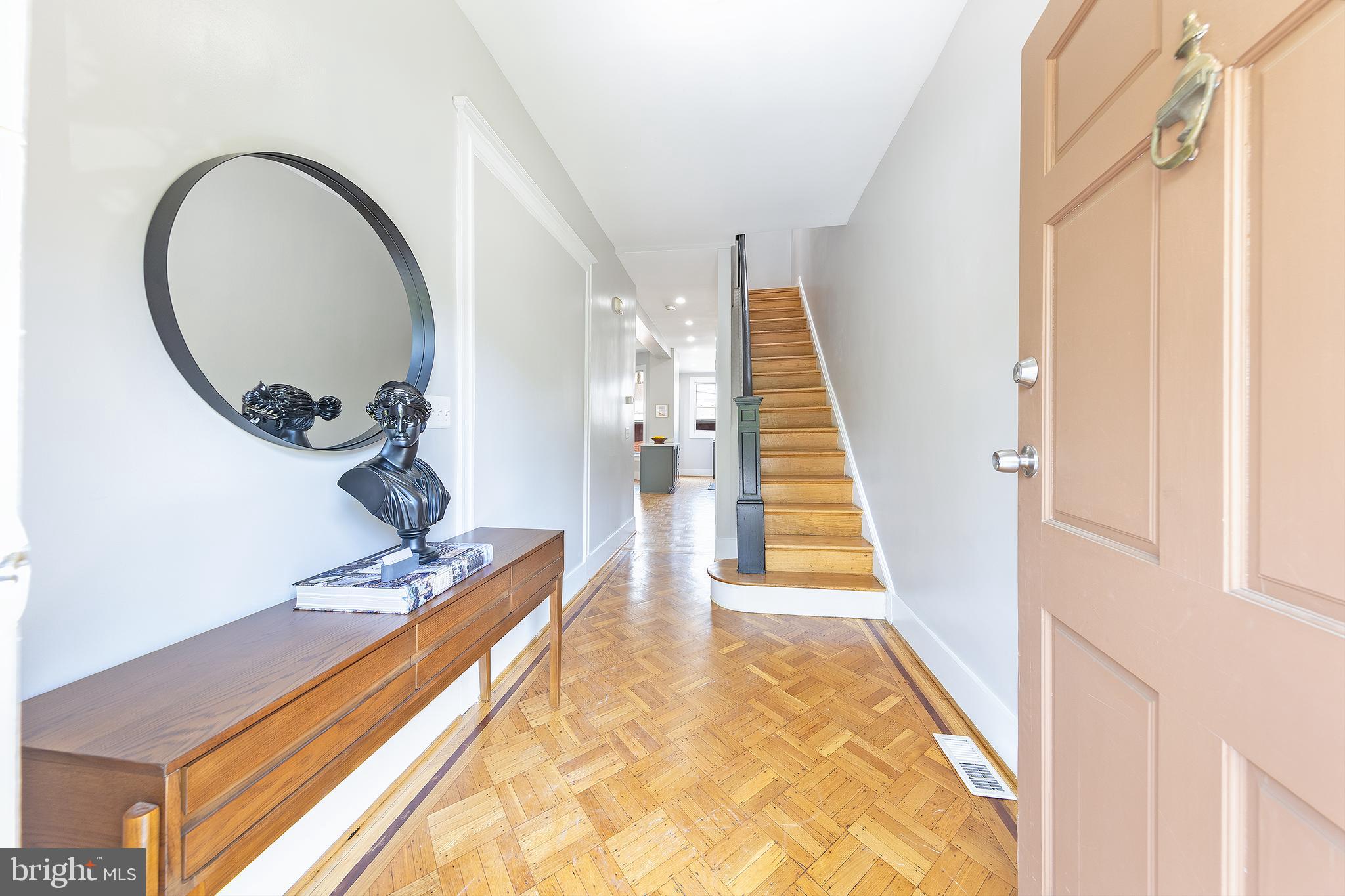 117 R Street Northwest Washington, DC 20001 - Photo 4 of 30