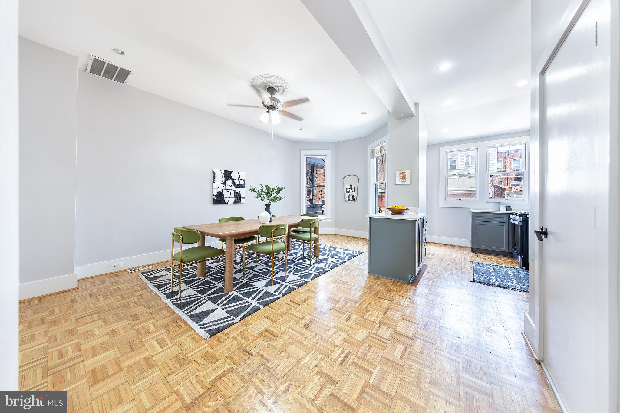 117 R Street Northwest Washington, DC 20001 - Photo 7 of 30