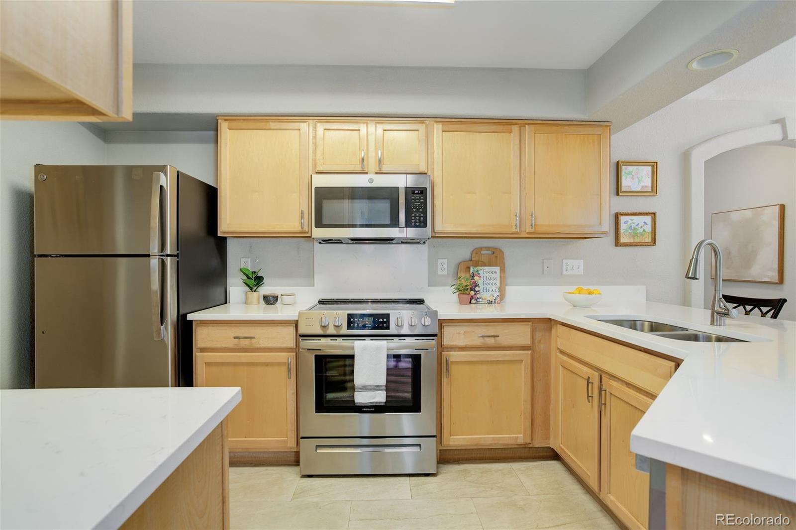 11729 Zenobia Loop Westminster, CO 80031 - Photo 9 of 36