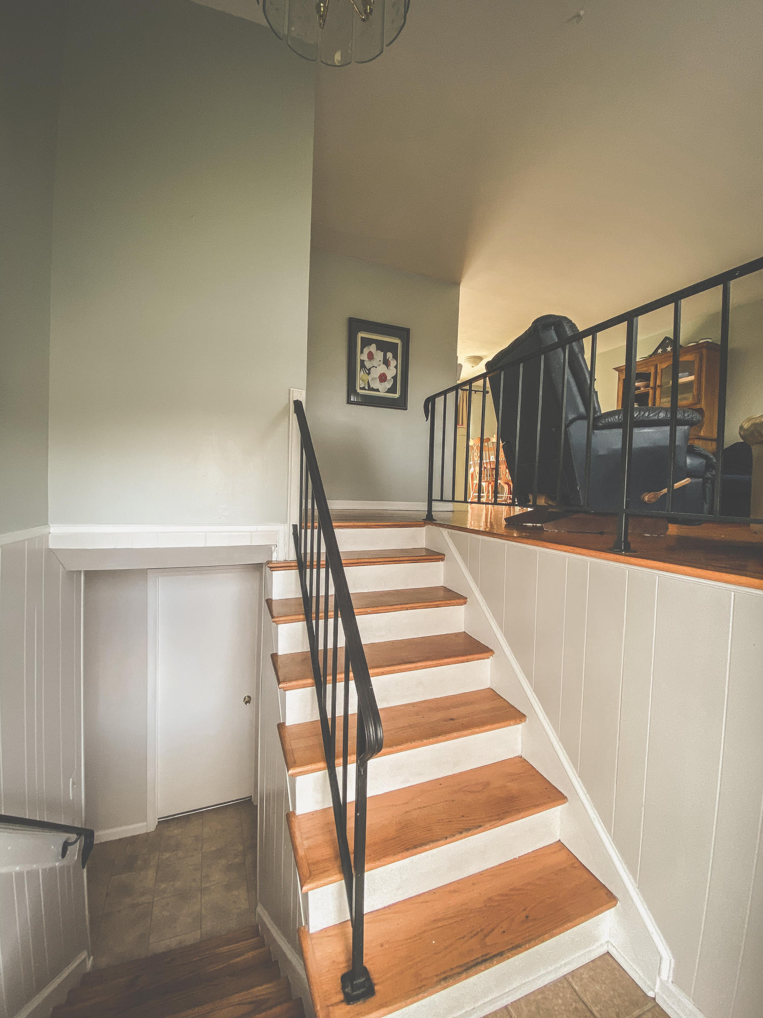 2740 Fernlawn Road Salem, VA 24153 - Photo 8 of 24 EE8E68A4-3D13-4187-BC79-3477FCB71863