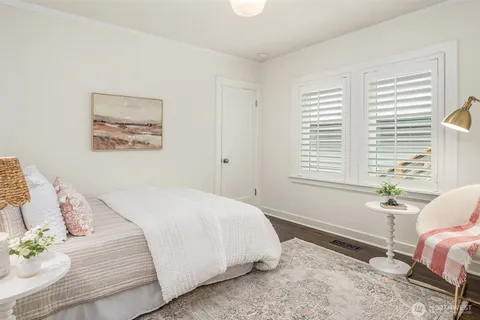 $1,195,000 | 4426 3rd Avenue Northwest, Seattle, WA 98107