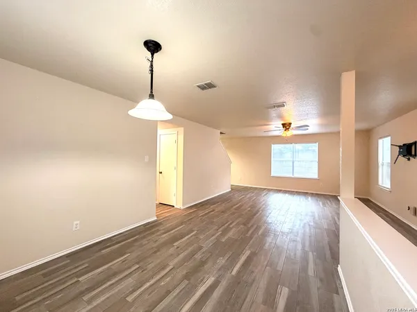 $1,795 | 10114 Emerald Sun, San Antonio, TX 78245