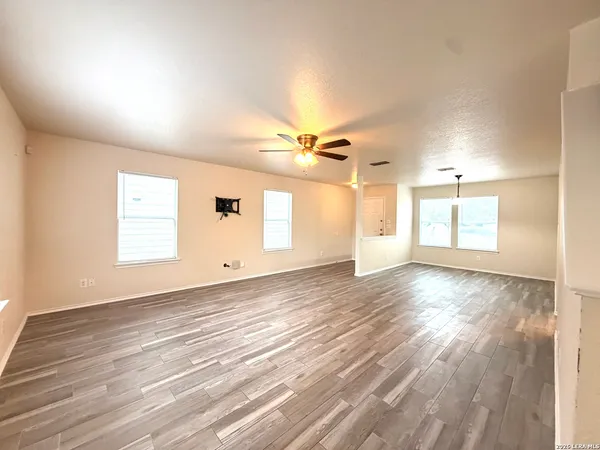 $1,795 | 10114 Emerald Sun, San Antonio, TX 78245