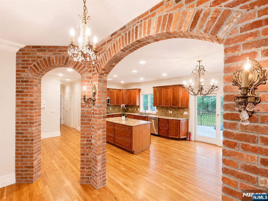 377 Ruckman Road Closter, NJ 07624 - Photo 11 of 22