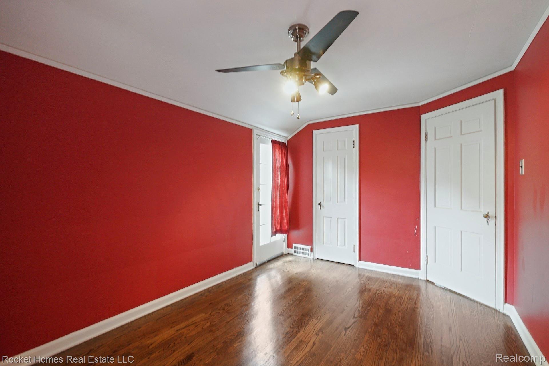 14425 Greenview Road Detroit, MI 48223 - Photo 19 of 29 018-photo-bedroom-9396348.jpg