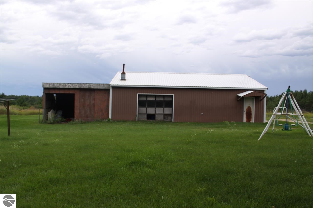 10320 East 12 Road Manton, MI 49663 - Photo 24 of 55 1791420-23.JPG
