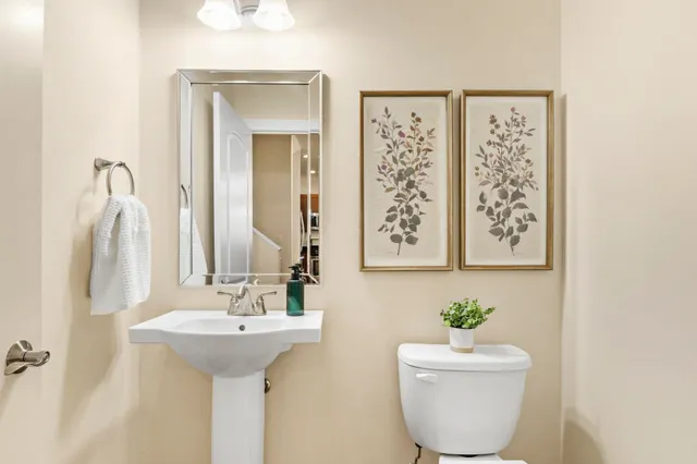 $495,000 | 15 Rose Quartz Way, Fitchburg, WI 53711