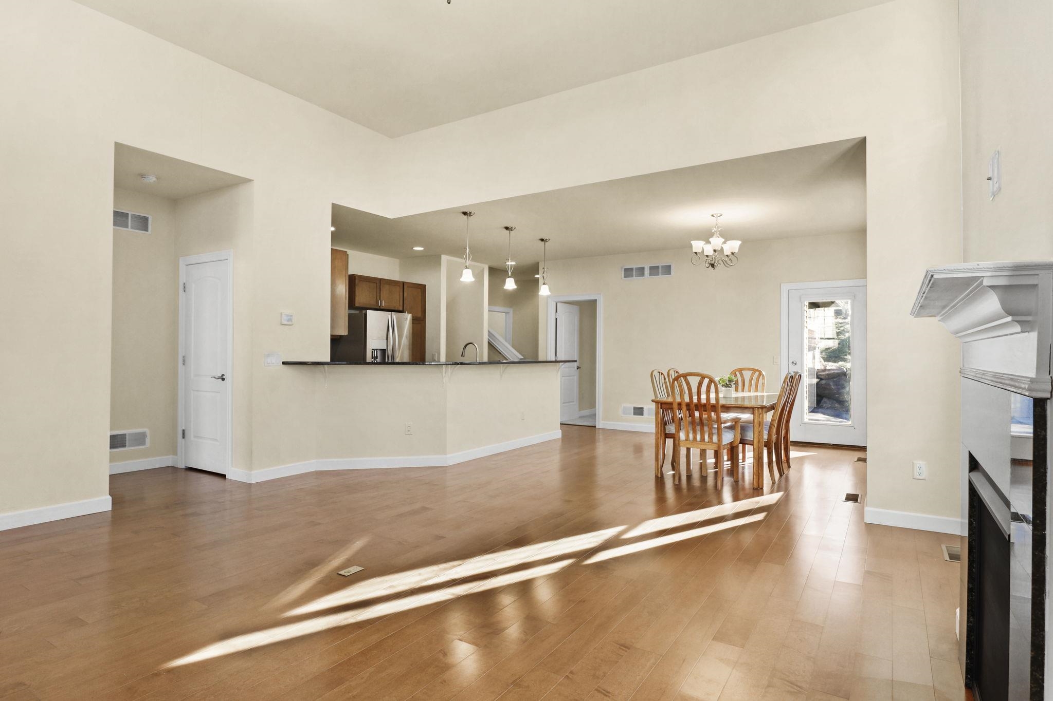 15 Rose Quartz Way Fitchburg, WI 53711 - Photo 4 of 36