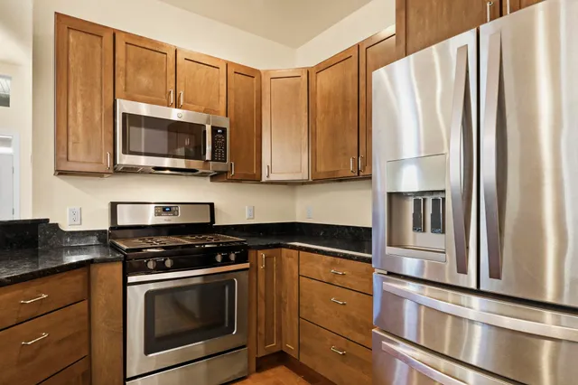 $495,000 | 15 Rose Quartz Way, Fitchburg, WI 53711