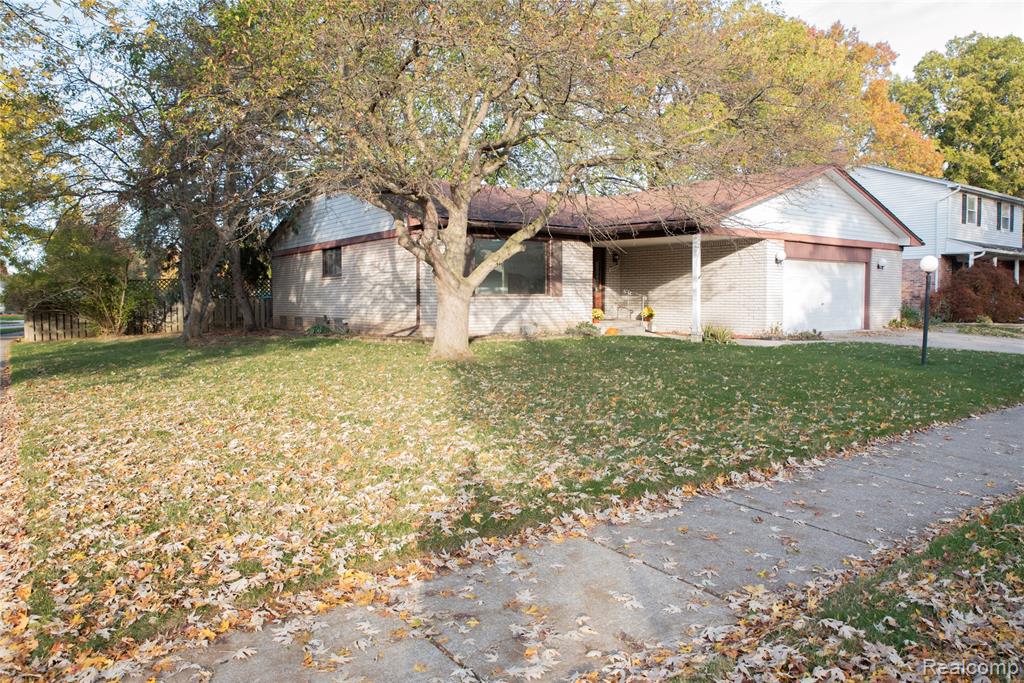 21664 Hall Road Woodhaven, MI 48183 - Photo 2 of 45