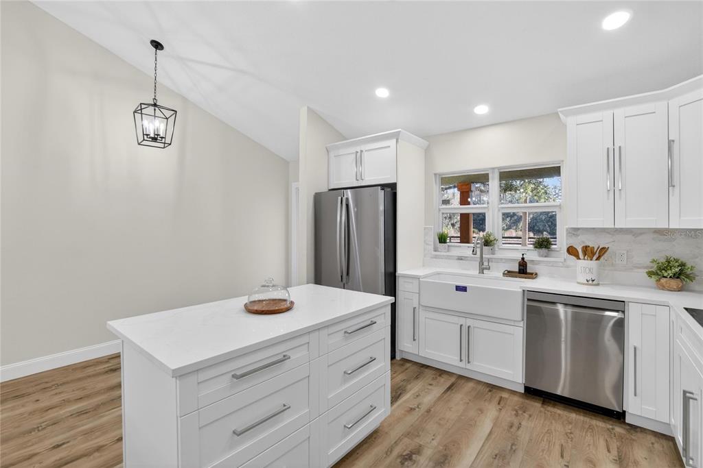 106 Corbett Road Lithia, FL 33547 - Photo 11 of 94