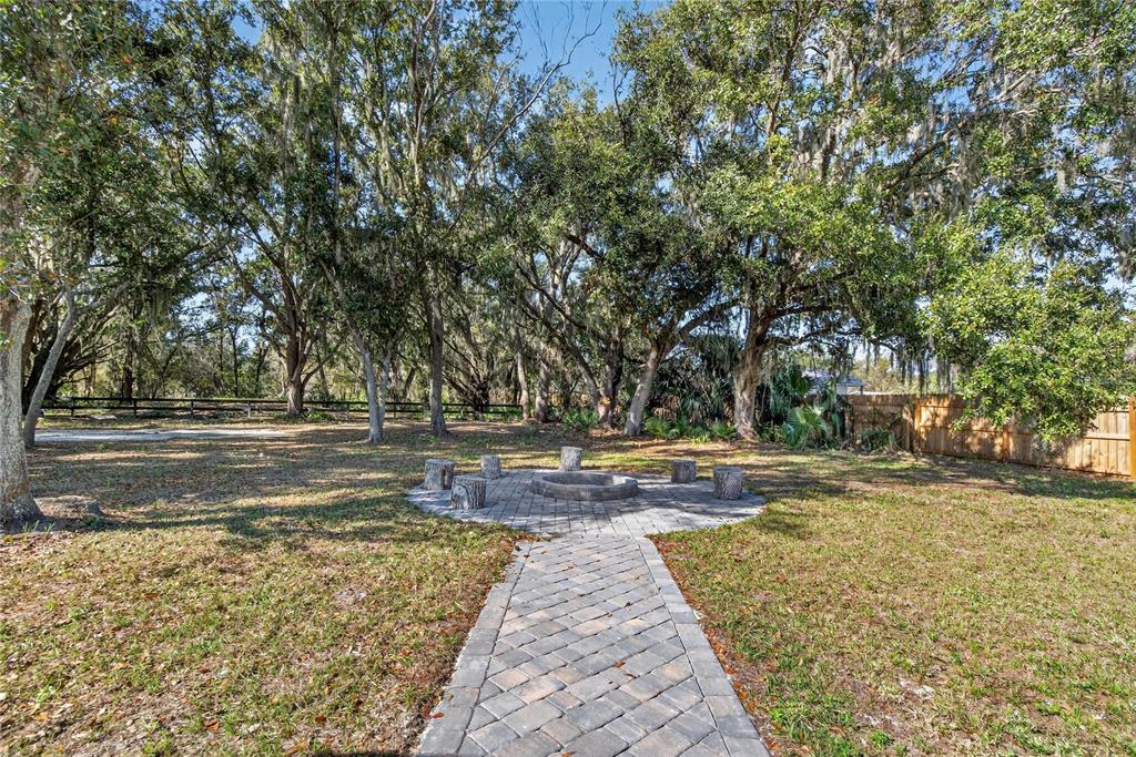 106 Corbett Road Lithia, FL 33547 - Photo 47 of 94