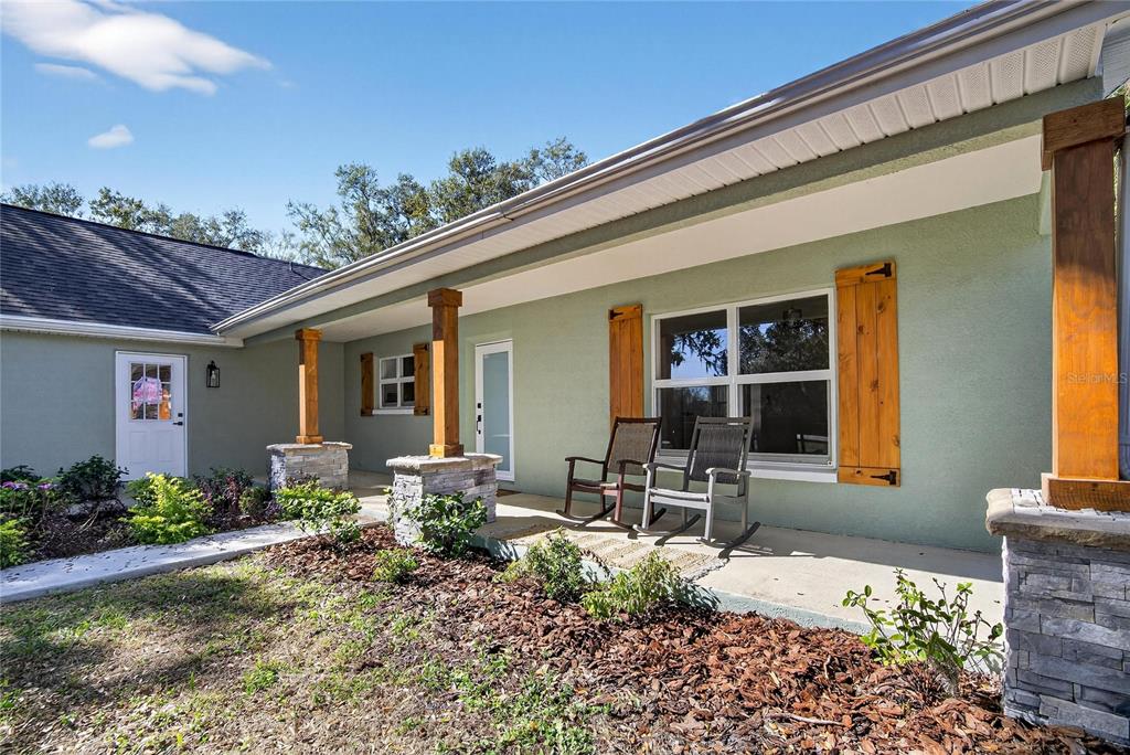 106 Corbett Road Lithia, FL 33547 - Photo 6 of 94