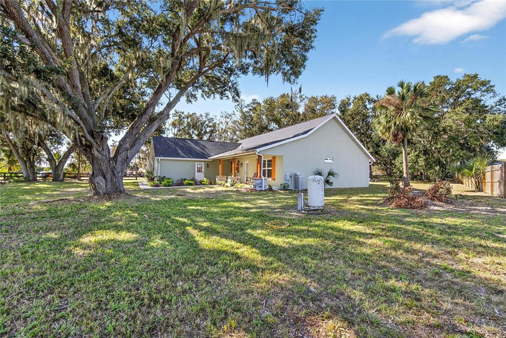 106 Corbett Road Lithia, FL 33547 - Photo 63 of 94