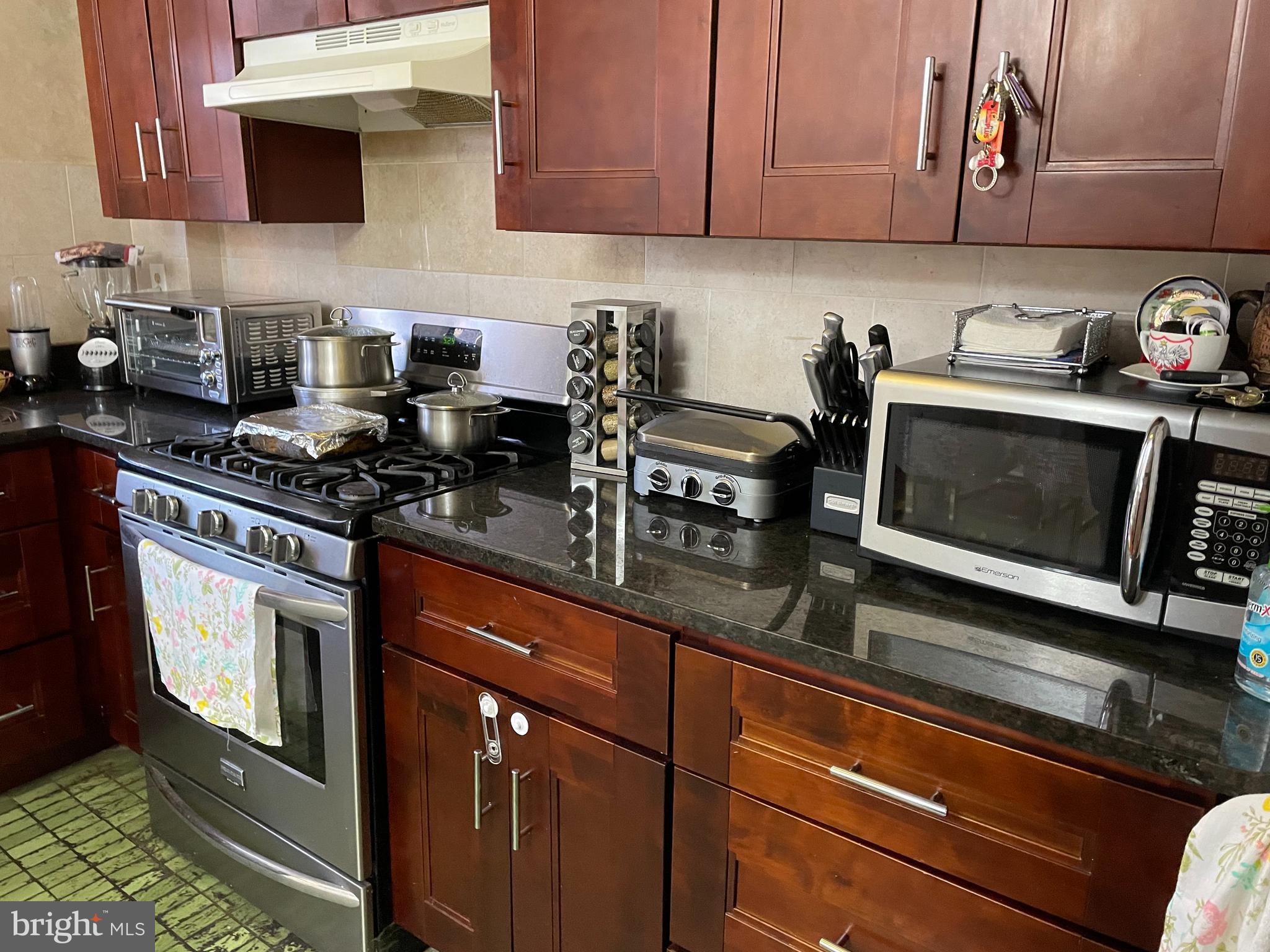 5251 Marwood Road Philadelphia, PA 19120 - Photo 18 of 30