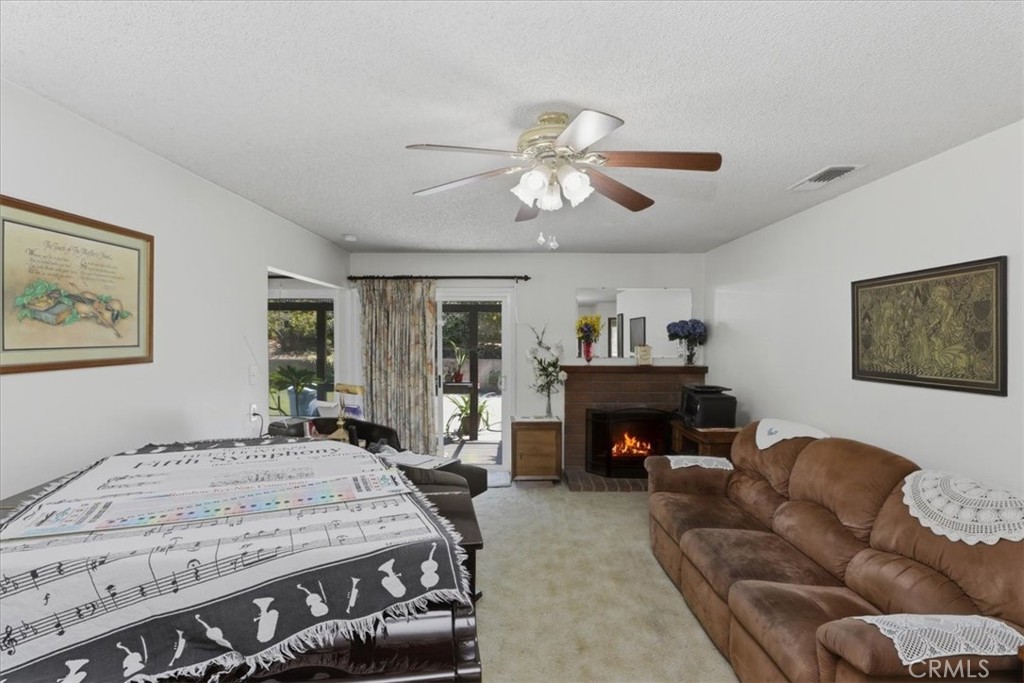 6916 Lincoln Avenue Riverside, CA 92506 - Photo 7 of 35