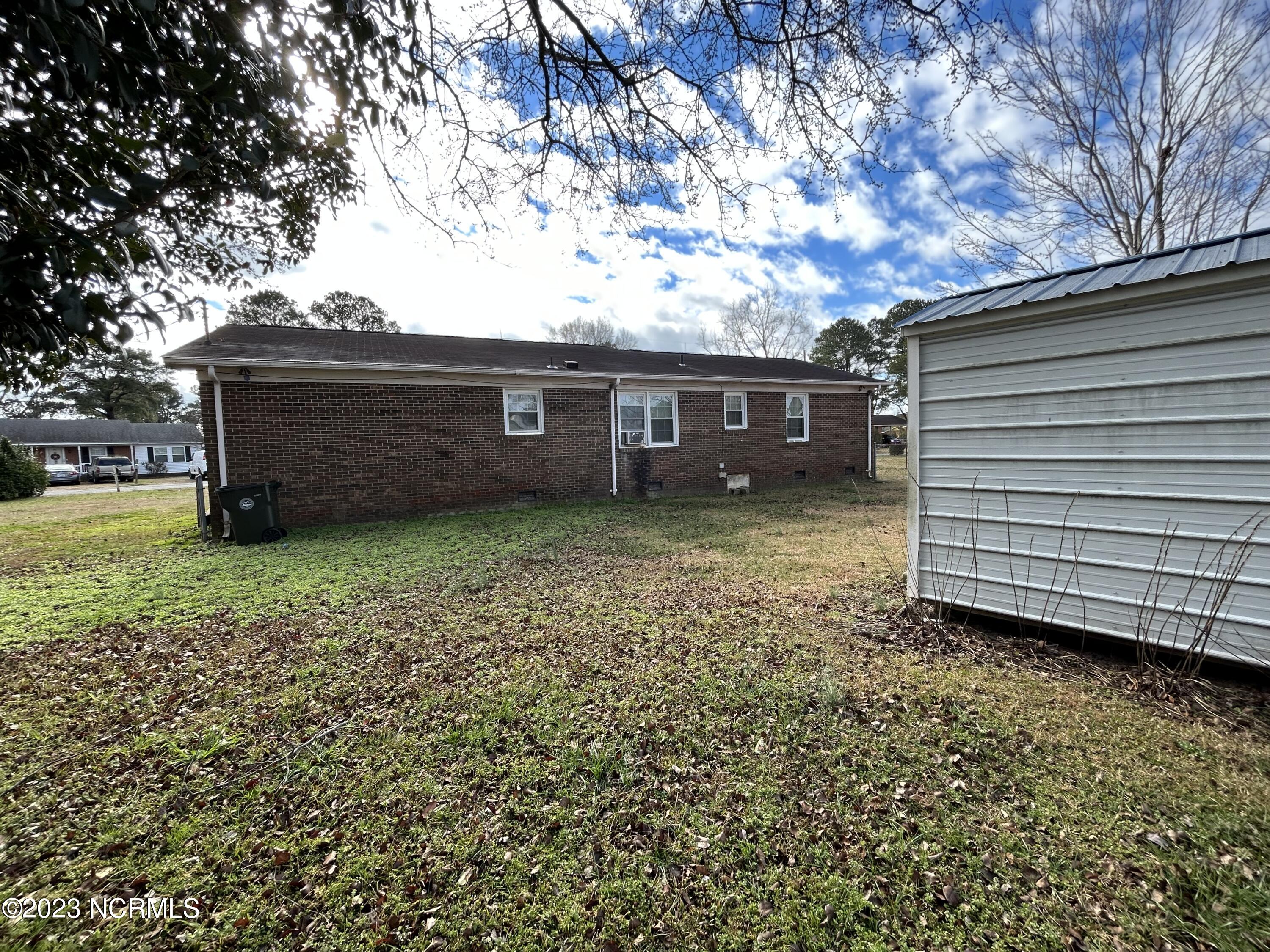 102 King Drive Mount Olive, NC 28365 - Photo 4 of 5 IMG_1169