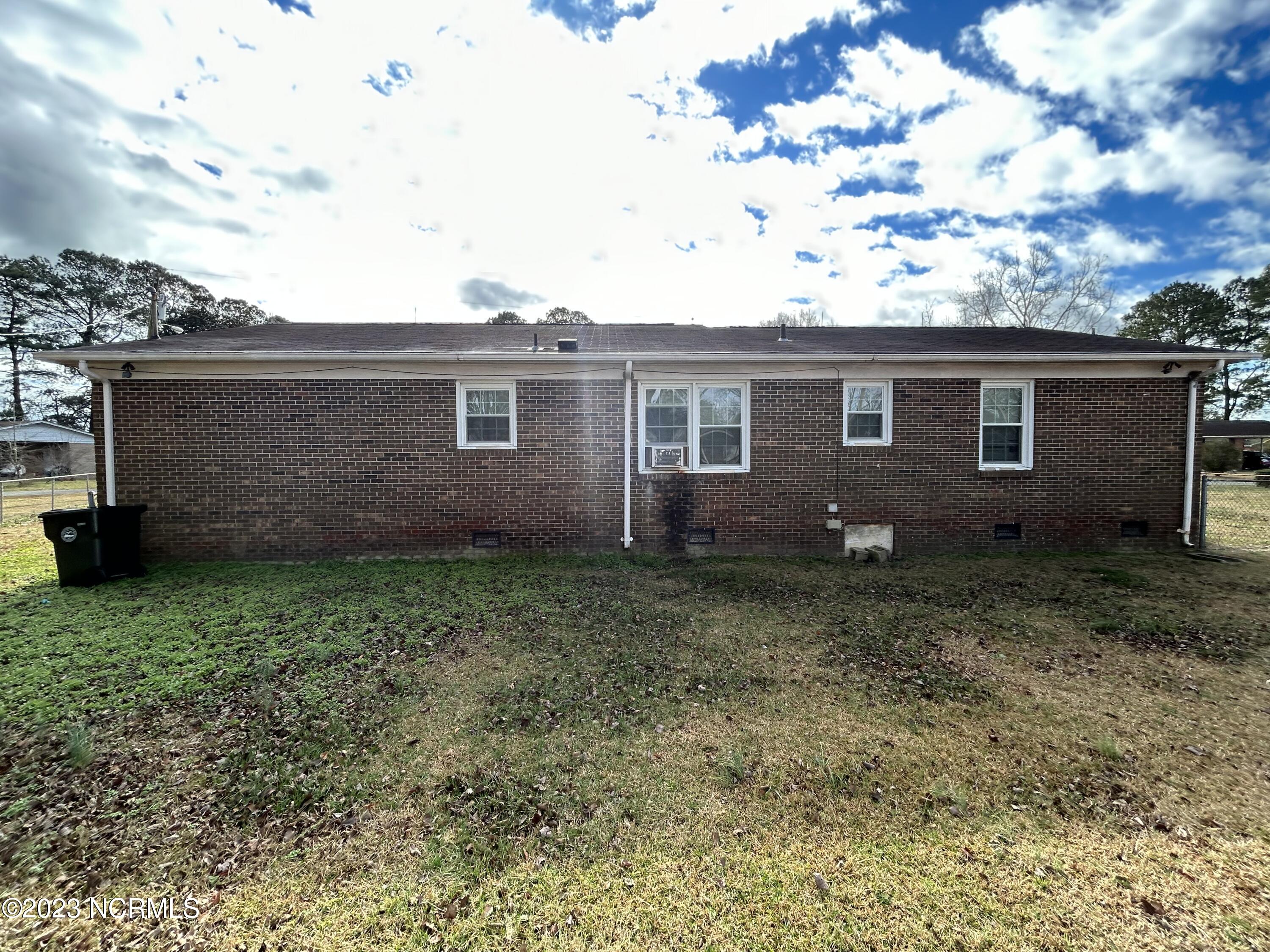 102 King Drive Mount Olive, NC 28365 - Photo 5 of 5 IMG_1170