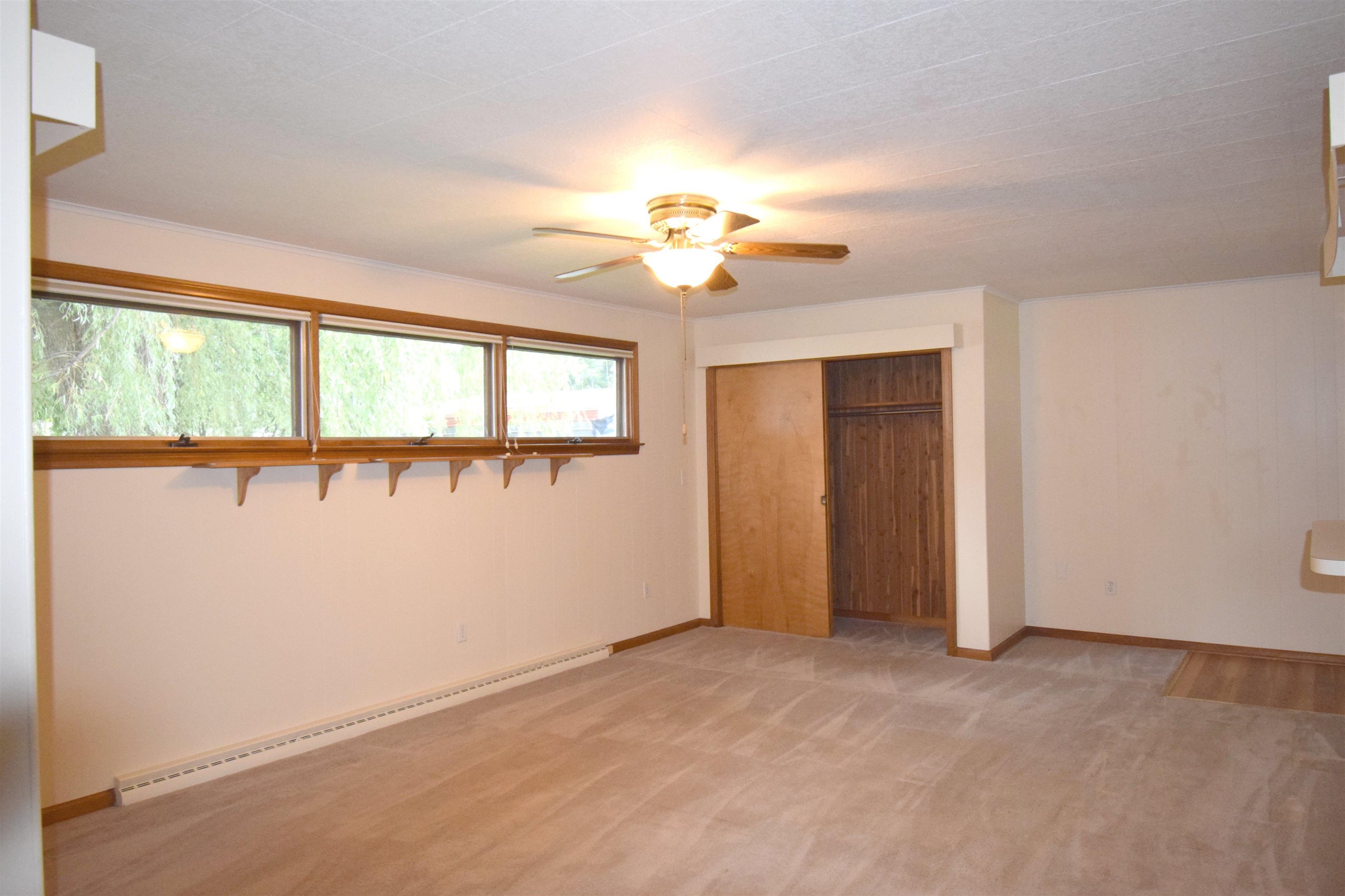 301 John R Street Clare, MI 48617 - Photo 38 of 69 1926622-90a64af4-cfac-487e-b54b-2cca938ffaf6.JPG