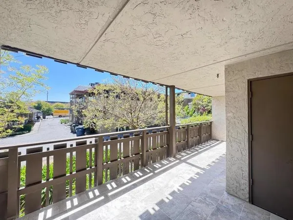 $1,100,000 | 101 2nd Street, Unit 5, Los Altos, CA 94022