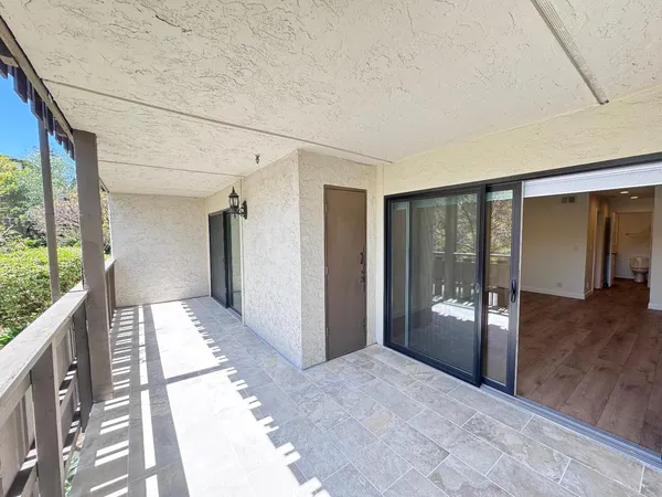 $1,100,000 | 101 2nd Street, Unit 5, Los Altos, CA 94022