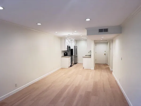 $1,100,000 | 101 2nd Street, Unit 5, Los Altos, CA 94022
