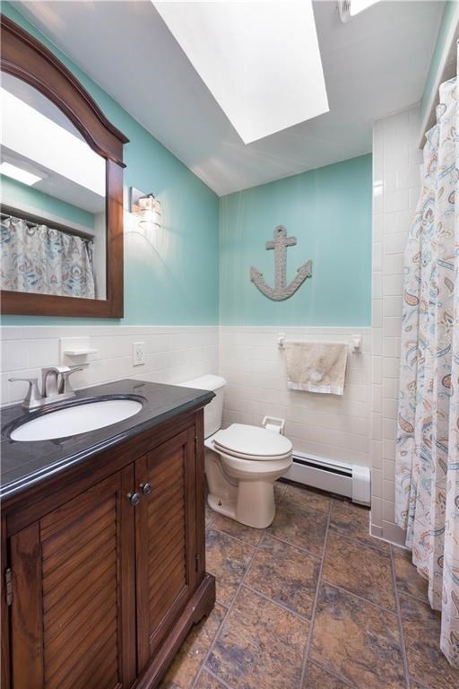69 Conanicus Road Narragansett, RI 02882 - Photo 13 of 23