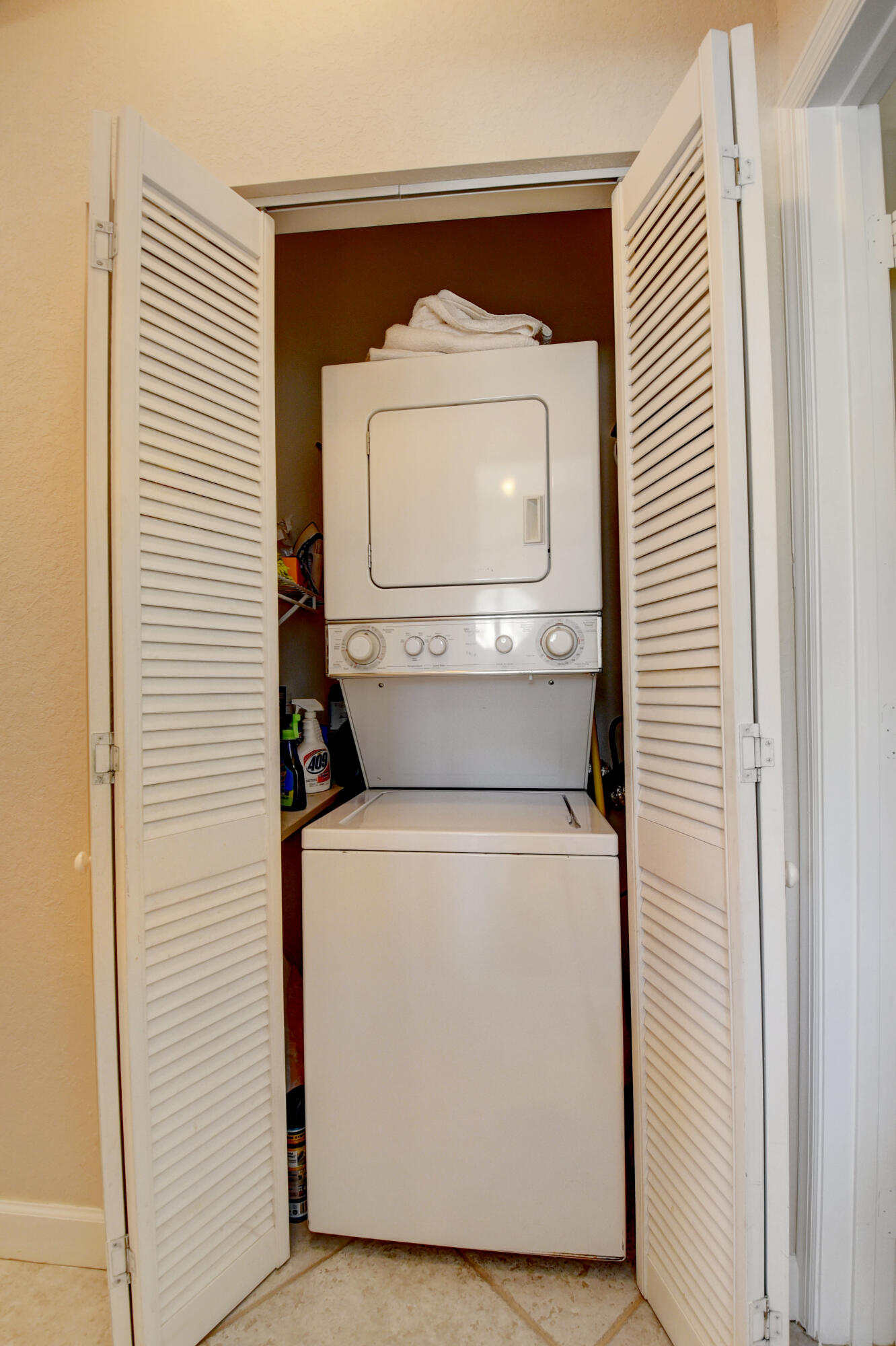6577 Via Regina Boca Raton, FL 33433 - Photo 18 of 33 Laundry Area