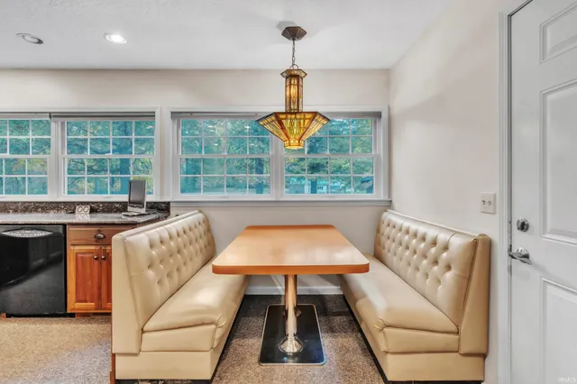 $949,900 | 5265 East 850 North, Kendallville, IN 46755