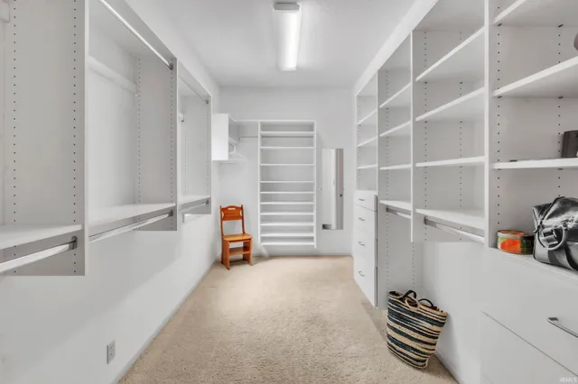 $949,900 | 5265 East 850 North, Kendallville, IN 46755