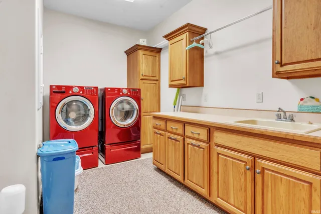 $949,900 | 5265 East 850 North, Kendallville, IN 46755