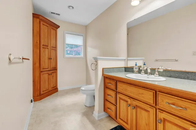 $949,900 | 5265 East 850 North, Kendallville, IN 46755