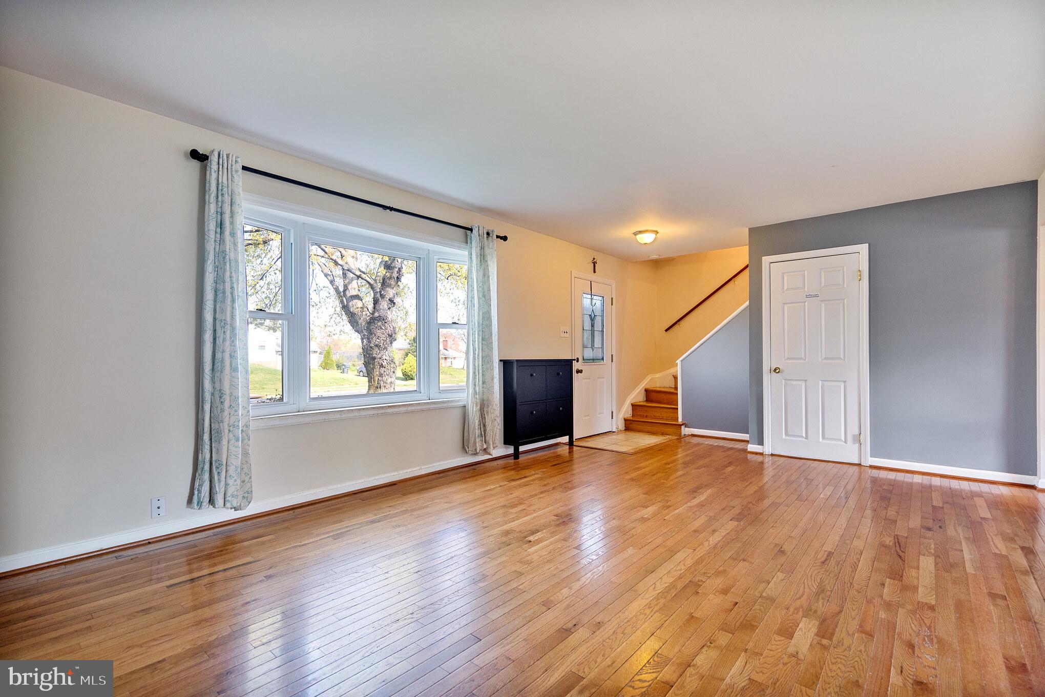 4013 Lees Corner Road Chantilly, VA 20151 - Photo 2 of 31