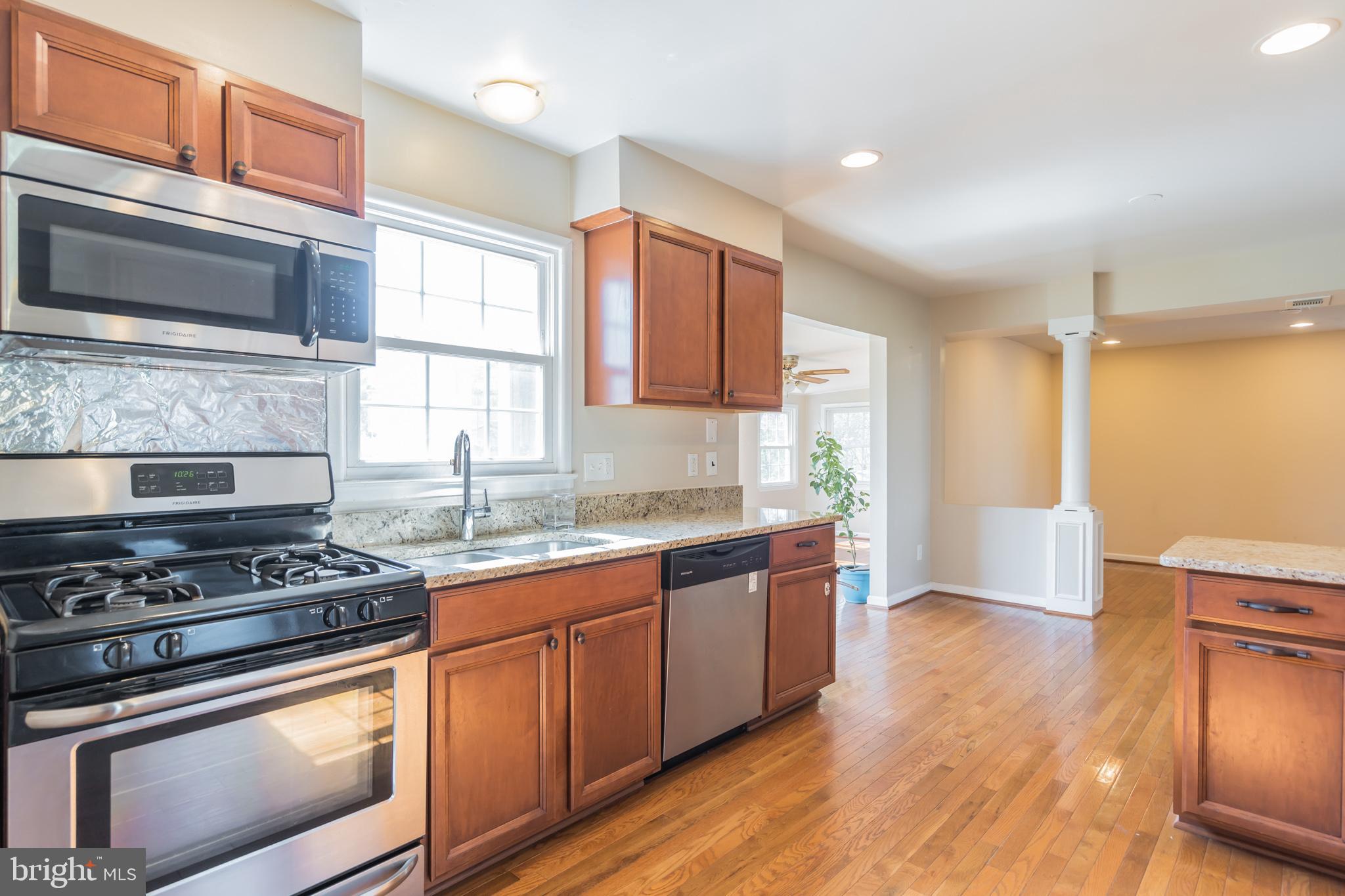 4013 Lees Corner Road Chantilly, VA 20151 - Photo 5 of 31