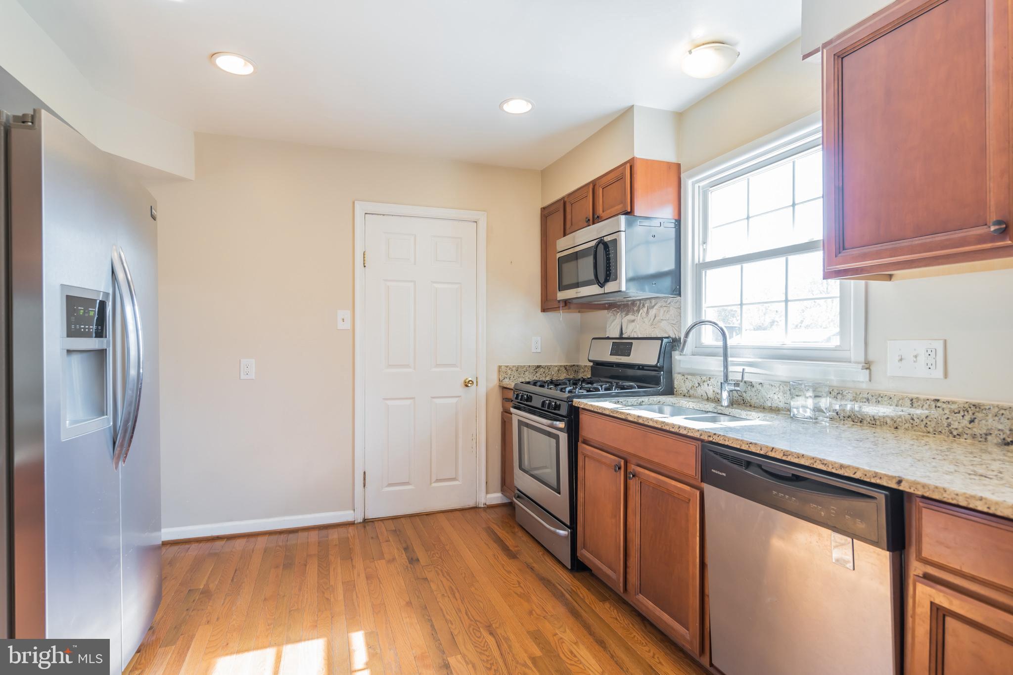 4013 Lees Corner Road Chantilly, VA 20151 - Photo 6 of 31