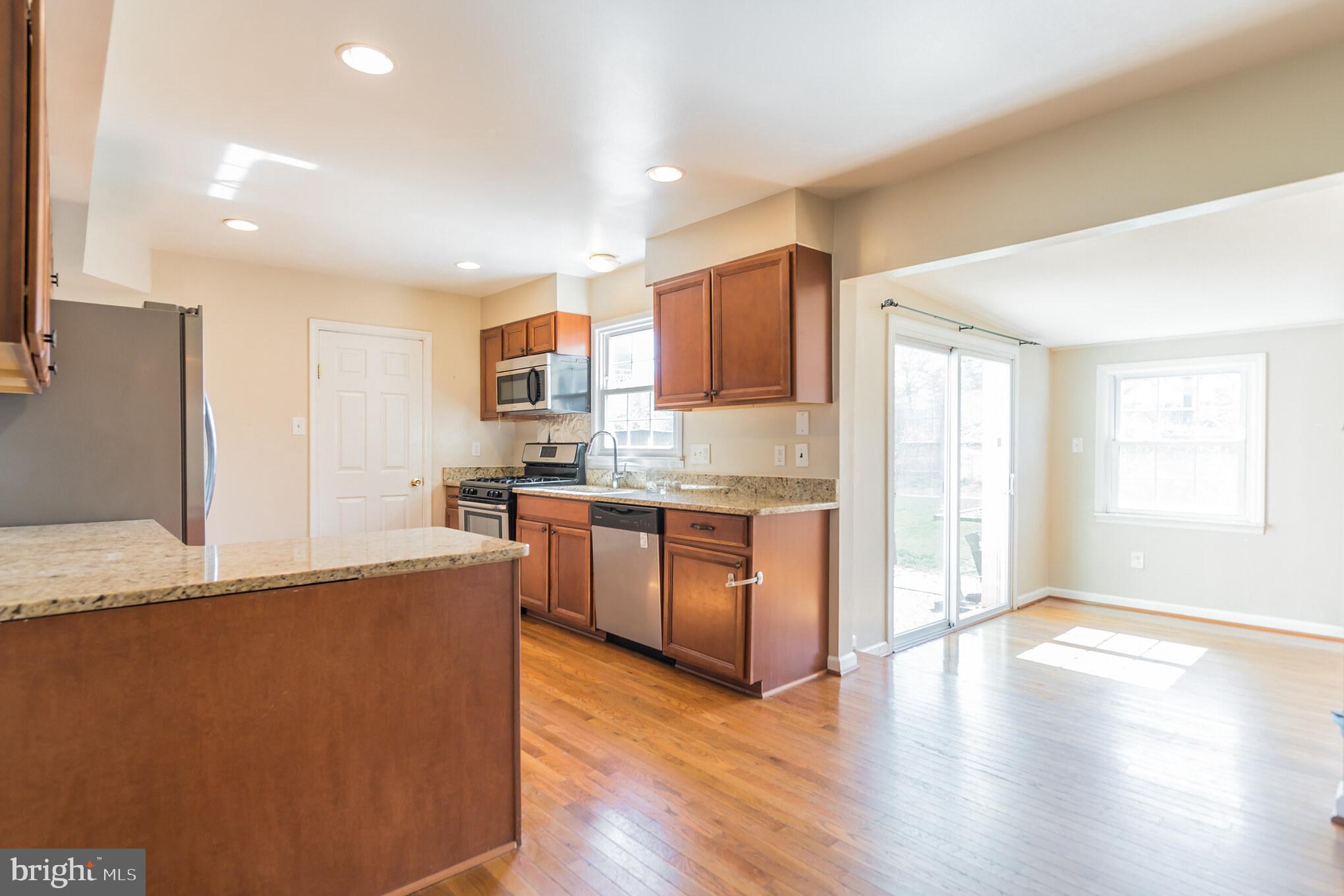 4013 Lees Corner Road Chantilly, VA 20151 - Photo 8 of 31